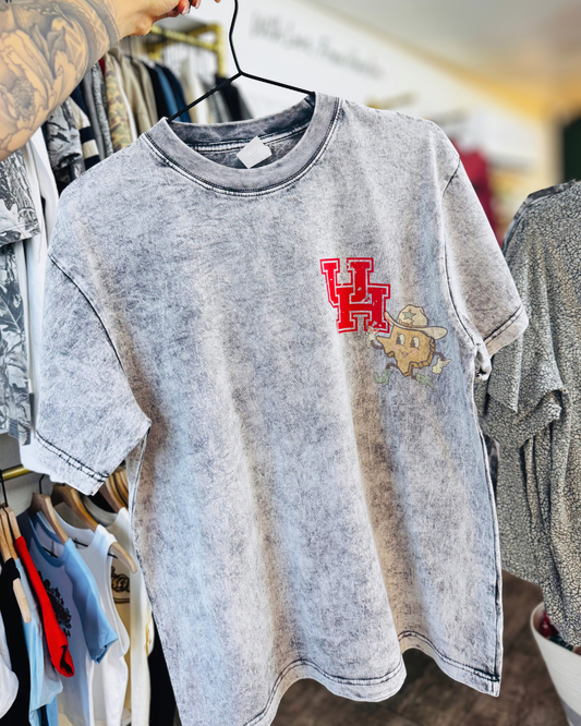 UH/ COUGARS VS. EVERYONE - BLACK/WHITE MINERAL WASH